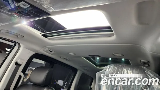 Hyundai Staria Staria 4WD Tourer 11 мест — Фото автомобиля 19