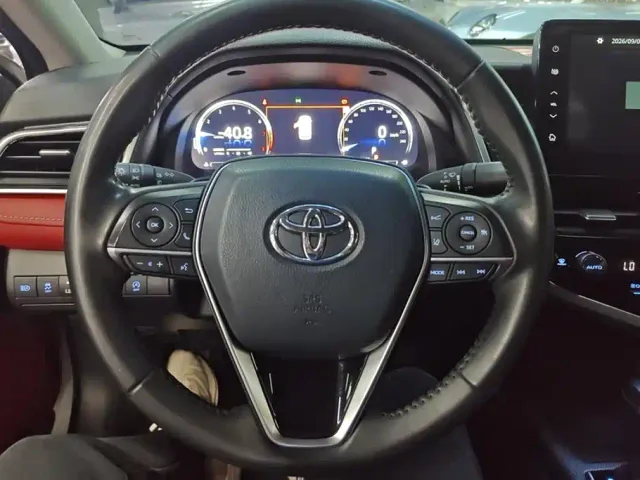 Toyota Camry — Фото автомобиля 15