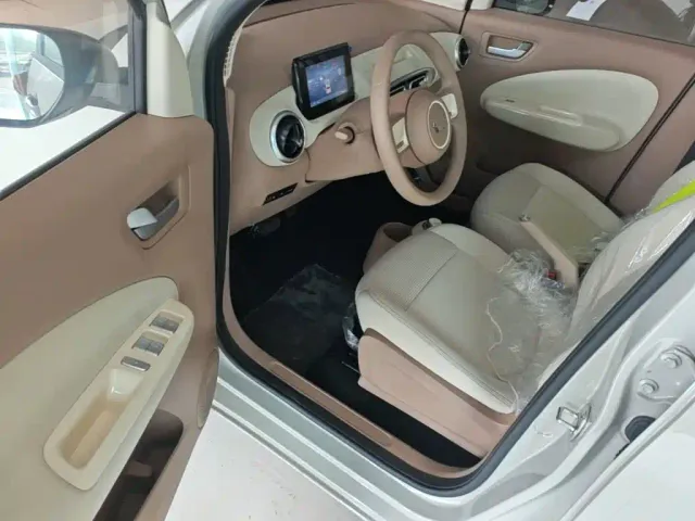 Wuling Hongguang Mini EV — Фото автомобиля 15