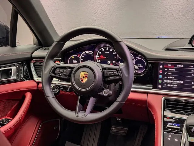 Porsche Panamera — Фото автомобиля 11
