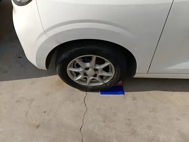 Roewe Clever — Фото автомобиля 24