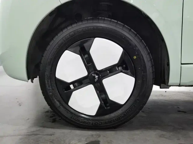 Wuling Hongguang Mini EV — Фото автомобиля 17