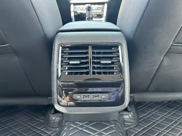 Volkswagen Sagitar — Фото автомобиля 23