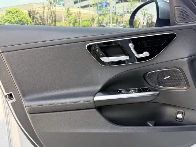 Mercedes-Benz C-Class — Фото автомобиля 20
