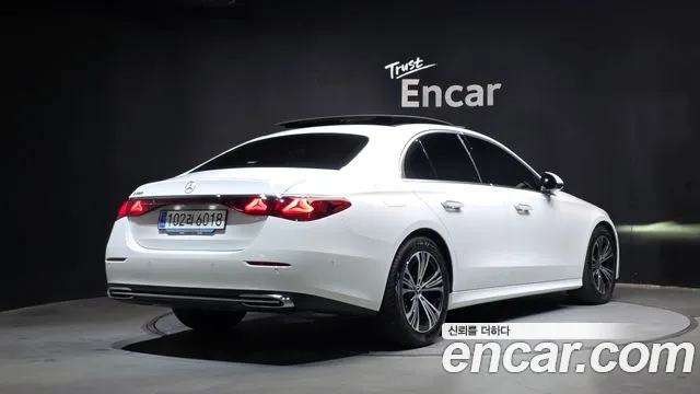 Mercedes-Benz E-Class W214 — Фото автомобиля 2