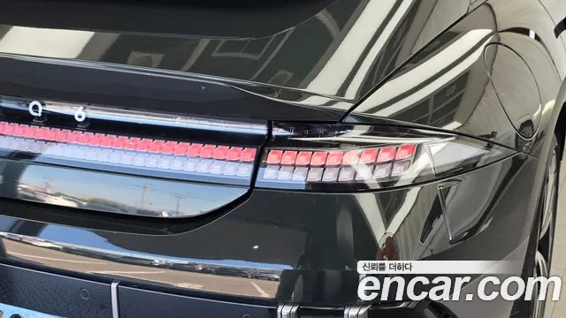 Hyundai Ioniq 6 — Фото автомобиля 8