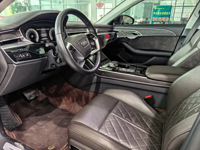 Audi Audi A8 2022 A8L 50 TFSI quattro Comfort Collector's Edition — Фото автомобиля 5