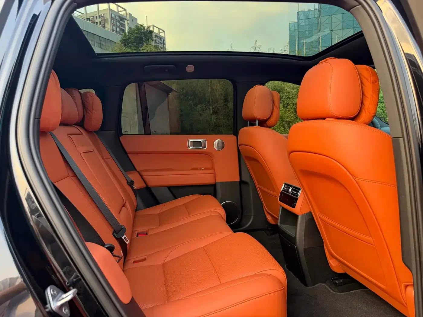 Li Auto Li Auto L6 2025 Pro Smart Renewal Edition — Фото автомобиля 9
