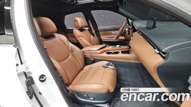 Genesis GV70 — Фото автомобиля 18