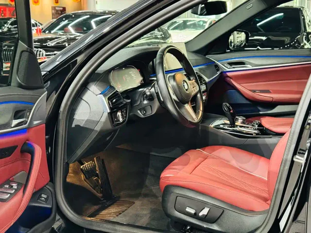 BMW 5 Series — Фото автомобиля 4