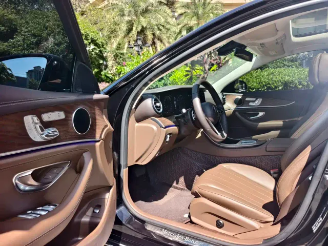 Mercedes-Benz E-Class — Фото автомобиля 8