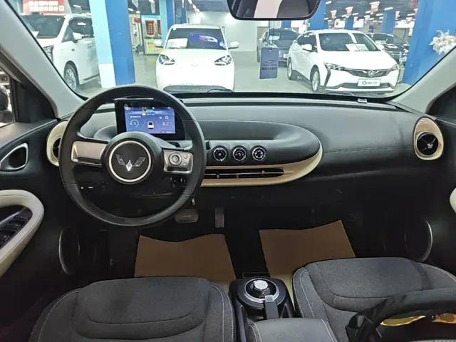 Wuling Bingo — Фото автомобиля 9
