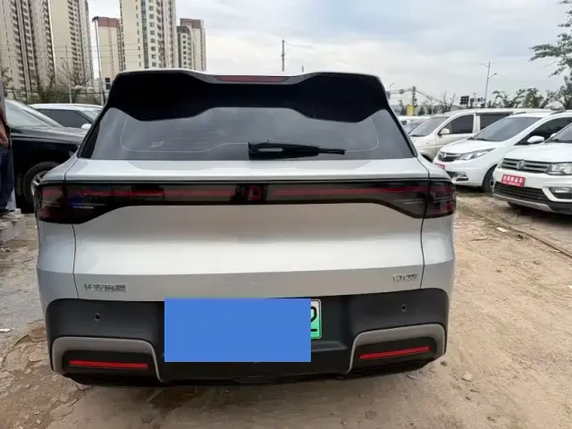 Changan Qiyuan Q05 — Фото автомобиля 6