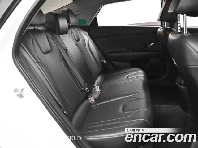 Hyundai AVANTE Avante (CN7) — Фото автомобиля 12