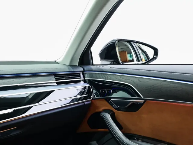 Audi A8 — Фото автомобиля 18