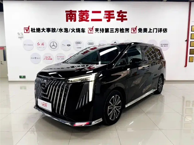 Фотография автомобиля — GAC Trumpchi M8