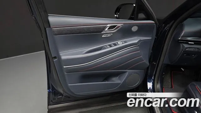 Genesis GV80 — Фото автомобиля 21