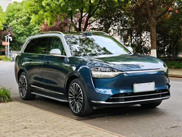 Aito M9 — Фото автомобиля 3