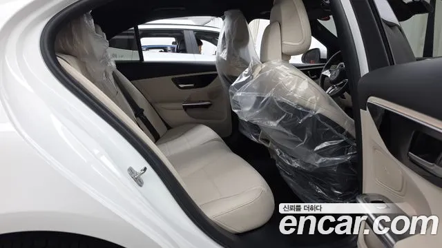 Mercedes-Benz C-Class — Фото автомобиля 11