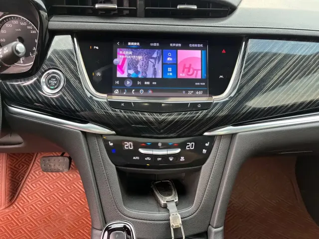 Cadillac XT6 — Фото автомобиля 10