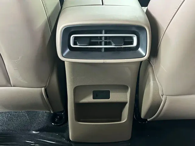 Landian E5 PLUS — Фото автомобиля 11
