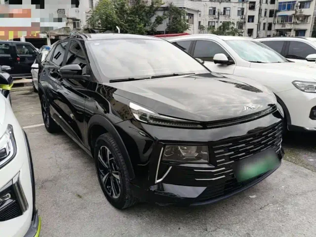 JAC Motors QX PHEV — Фото автомобиля 3