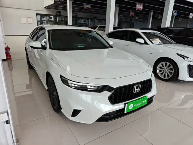 Honda Inspire 2023 260TURBO Elegant Edition — Фото автомобиля 3
