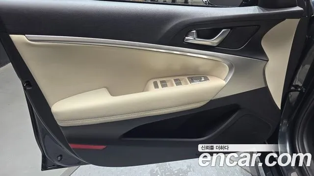 Genesis G70 — Фото автомобиля 23