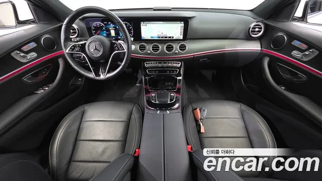 Mercedes-Benz E-Class — Фото автомобиля 7
