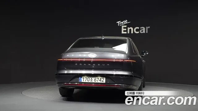 Hyundai Grandeur GN7 — Фото автомобиля 4