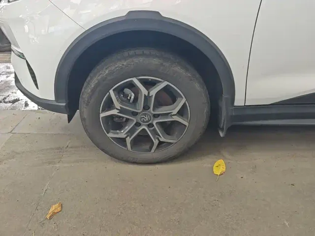 BYD Yuan Pro — Фото автомобиля 22