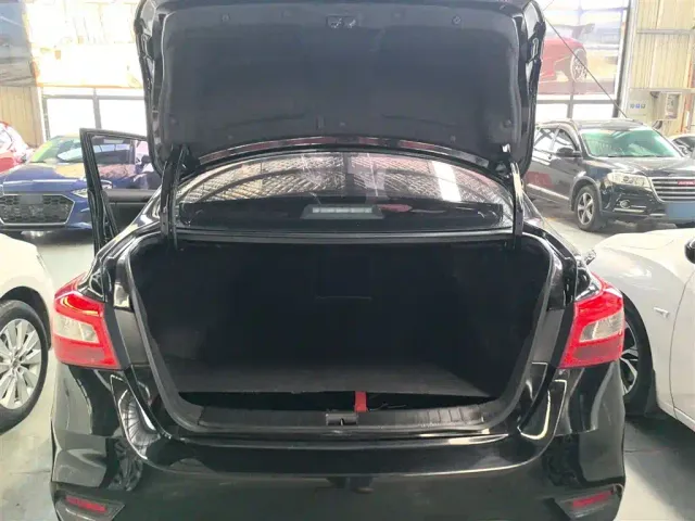 Nissan Sylphy — Фото автомобиля 18