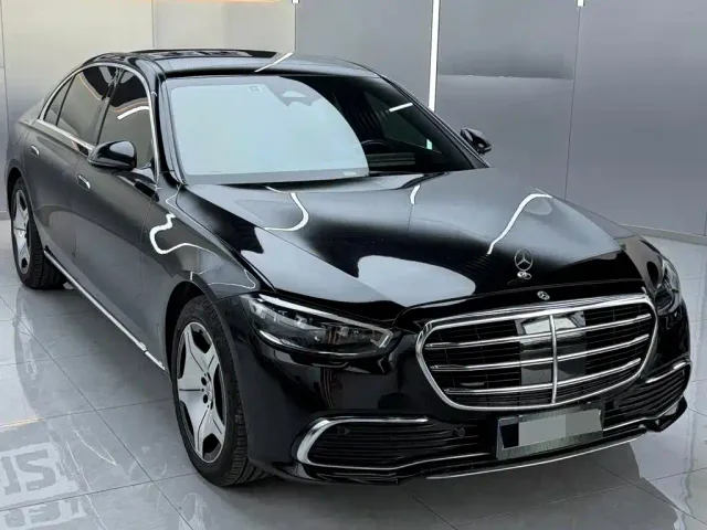 Mercedes-Benz S-Class — Фото автомобиля 3