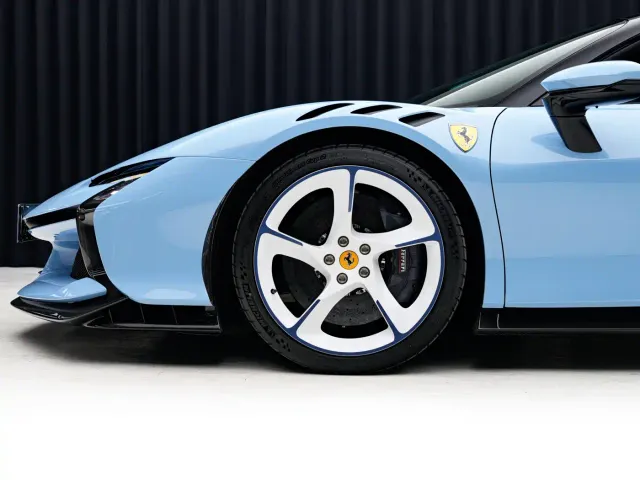 Ferrari SF90 — Фото автомобиля 7