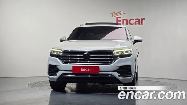 Volkswagen Touareg Touareg 3 поколение 3.0 TDI Prestige — Фото автомобиля 3