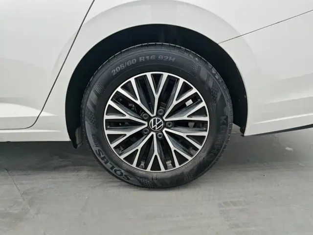 Volkswagen Sagitar — Фото автомобиля 10
