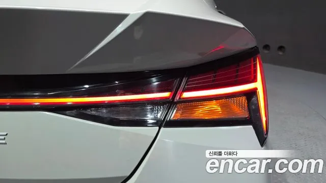 Hyundai AVANTE Новый Avante (CN7) — Фото автомобиля 23