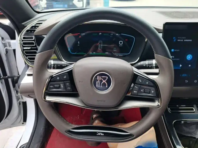 BYD Han — Фото автомобиля 10