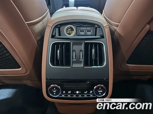 Maserati Levante — Фото автомобиля 14