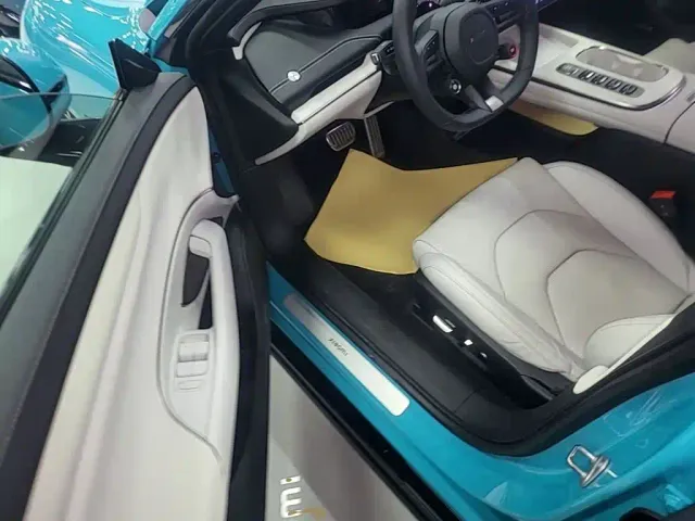 Xiaomi SU7 — Фото автомобиля 14