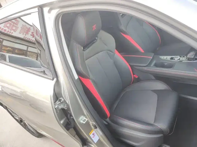 Changan Z6 — Фото автомобиля 24