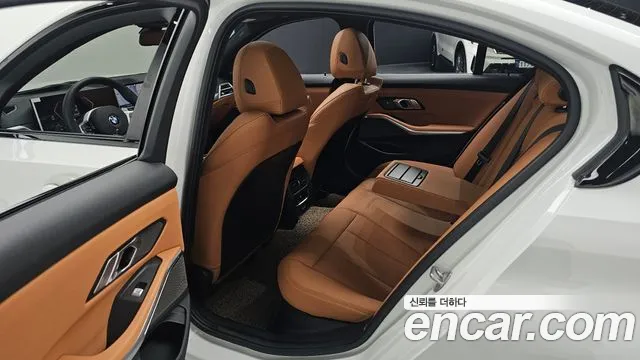 BMW 3-Series 3 серия (G20) 320i M Sport — Фото автомобиля 11