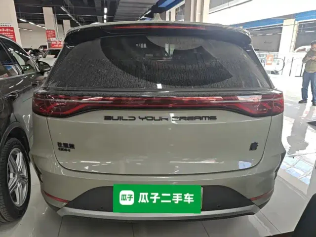 BYD Tang — Фото автомобиля 5