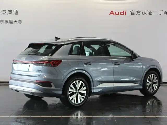Audi Q4 e-tron — Фото автомобиля 5