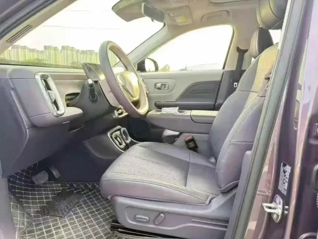 Leapmotor B10 — Фото автомобиля 4