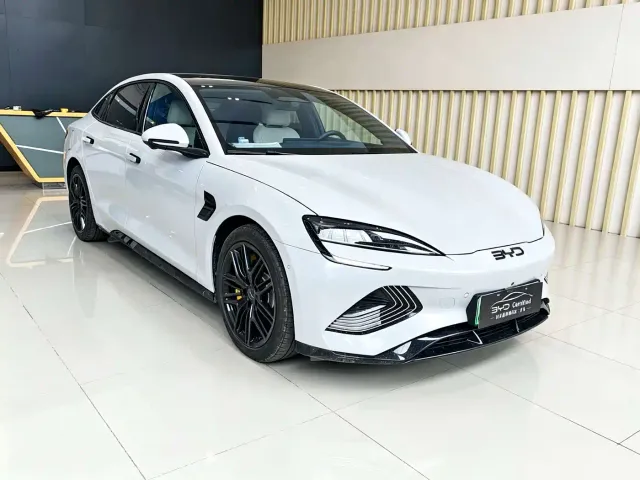 BYD Seal — Фото автомобиля 3