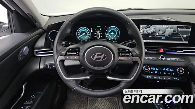 Hyundai Avante CN7 — Фото автомобиля 12