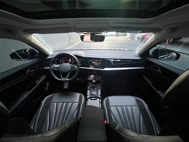 Volkswagen Passat — Фото автомобиля 11