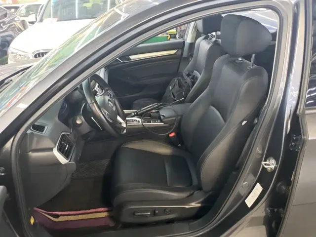 Honda Accord — Фото автомобиля 14