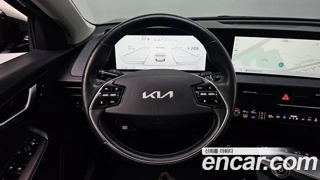 Kia EV6 — Фото автомобиля 12